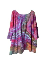 Image 7 of 1XL Cotton Pocket Forager Top in Rio Geode Ice Dye