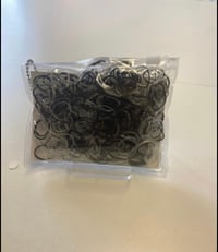 Image 1 of 500pc Multi color rubber bands