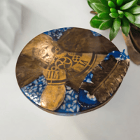 Image 4 of Antique-Style Decorative Tray Set - Handcrafted Faux Marble with Steampunk Clock Design.