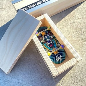 Image of Fingerboard L Box
