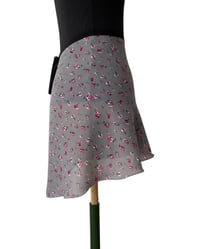 Image 5 of Grey little flowers 