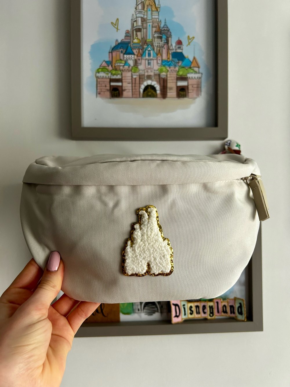 White castle textured bum bag