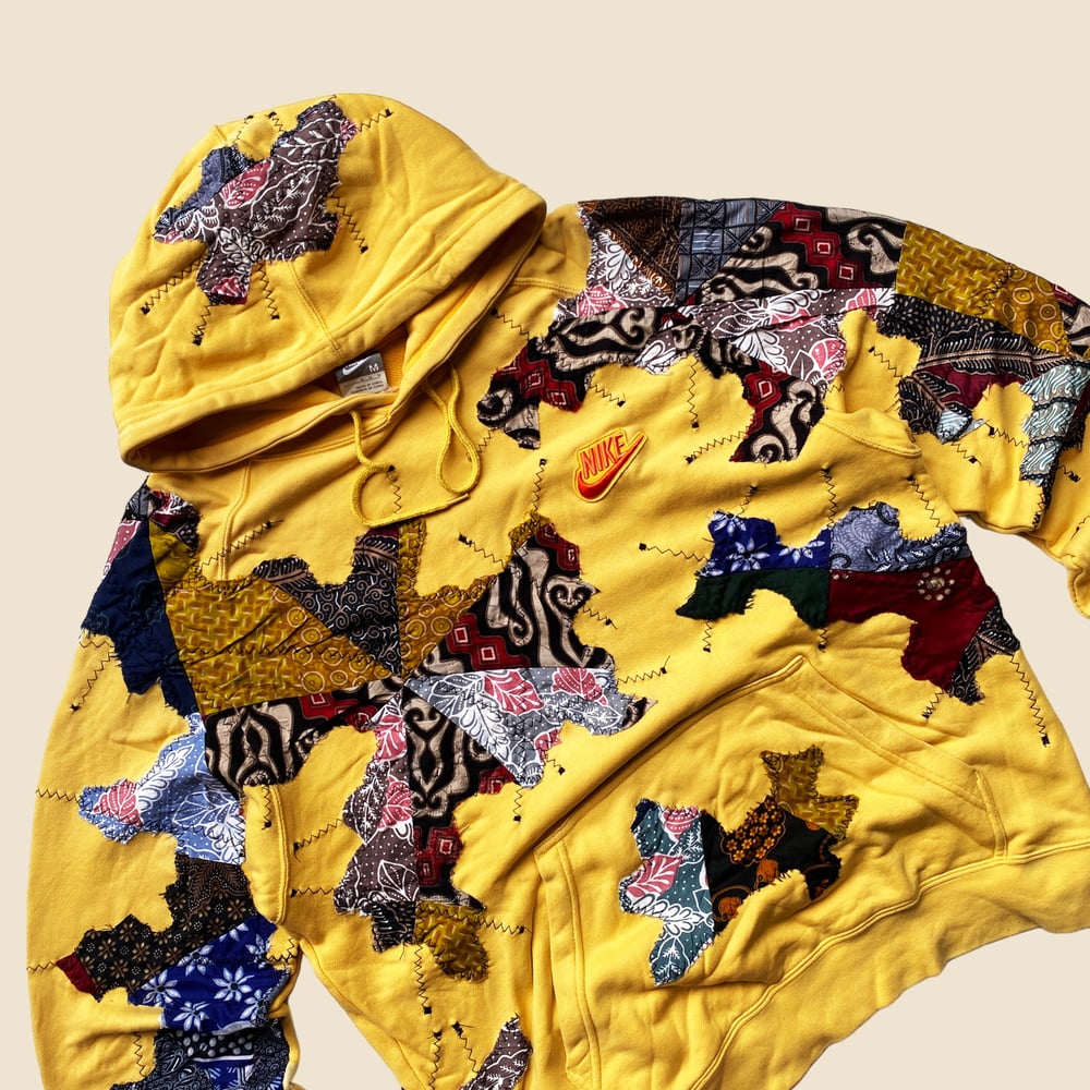 REWORKED NIKE BATIK PATCHWORK YELLOW HOODIE SIZE M