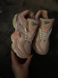 Image 4 of NB pink🌸