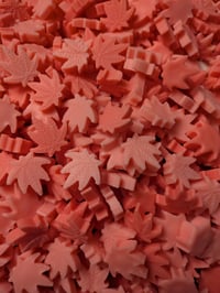 Image 2 of Pink Kush Berries Wax Melt Hemp Leaves