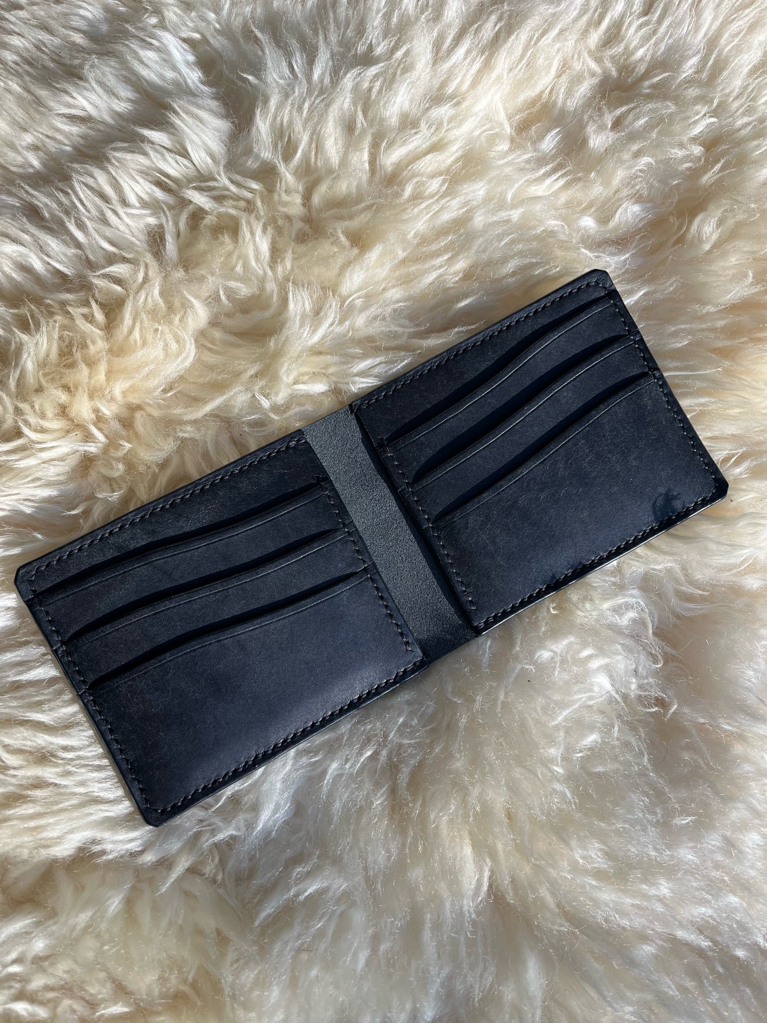 Image of Black Pueblo 8-Pocket Slim Bifold 