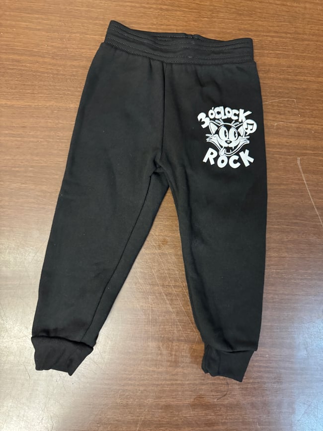 3 O’Clock Rock American Apparel black sweatpants