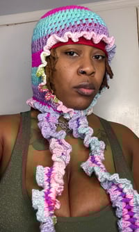 Image 3 of mauve stinger 