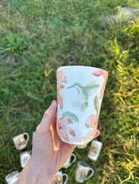 Image 14 of Tiger Lily Hummingbird to go cup