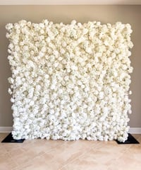 8x8 White Flower Wall