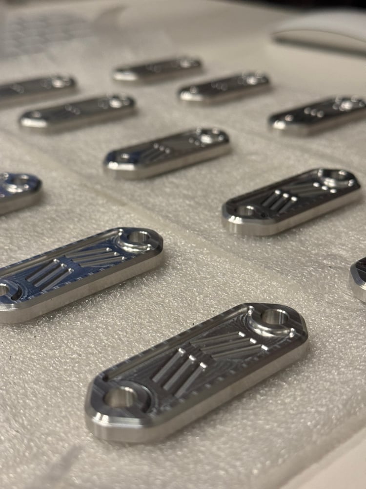 Image of Mirror block off