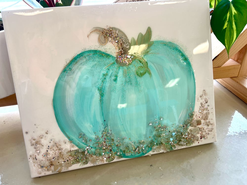 Image of Painting Pumpkins: With Resin Embellishing 