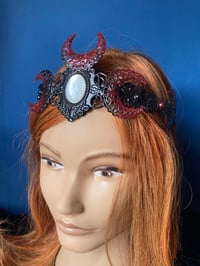 Image 5 of Hecate Red & Black 