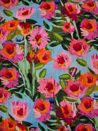 Image 2 of Swing Top-ranunculus 