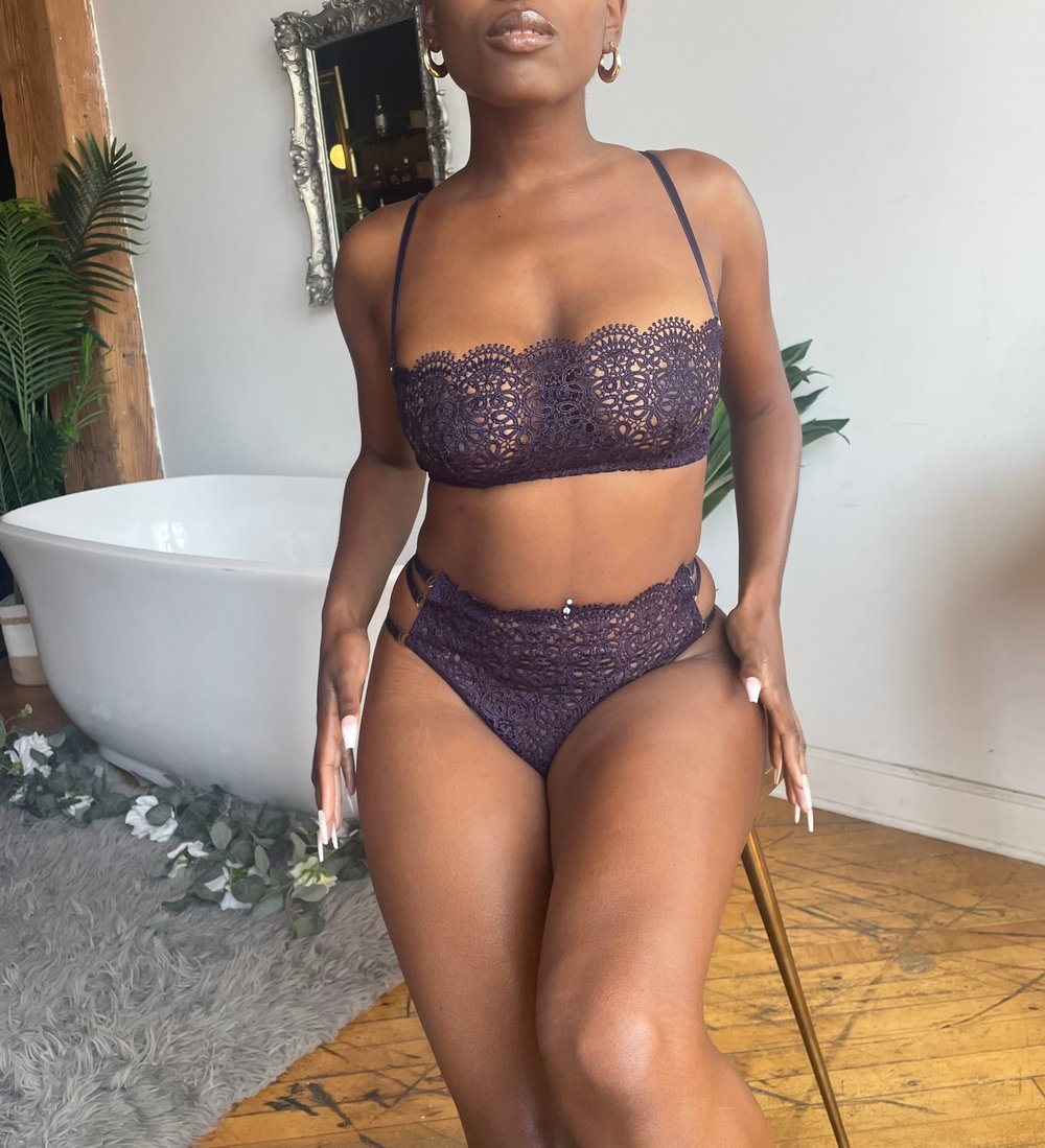 The Amethyst Set