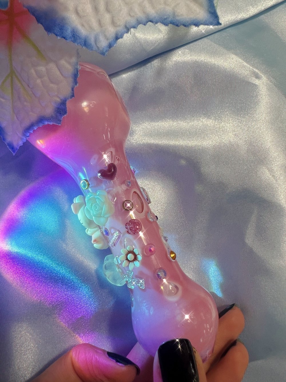 Large pink Hello Kitty Pipe 💕⭐️