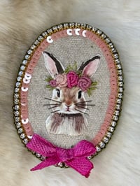 Image 4 of Broche Lapin douceur printanière 