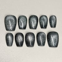 Image 2 of Mercury Foundation Silver Press-On Nails