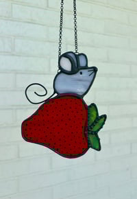 Image 1 of strawberry mouse 