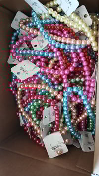 Set if 10 random  Colored pearls