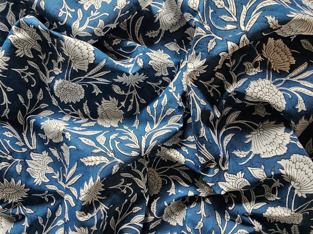 Image of Namaste fabric fleurs grimpantes (bleu roi)