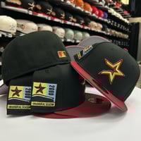 Image 3 of New Era 59Fifty Black / Brick/ Gold