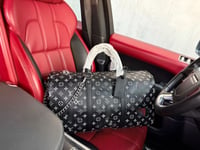 Black / white duffle bag