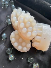 Image 2 of Lavender peppermint shampoo bar