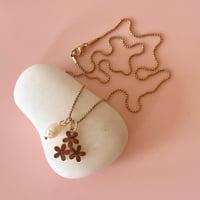 Image 2 of Triple Daisy and Pearl Necklace