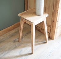 Image 2 of Tabouret Ancien en bois