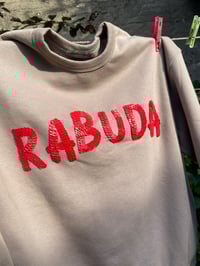 Image 2 of Suadoiro bordado a man. RABUDA BEIS. Varias tallas.