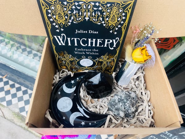 Image of Witch box 