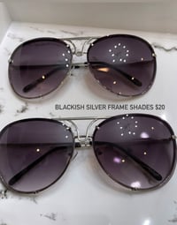 BLACKISH SILVER FRAME SHADES