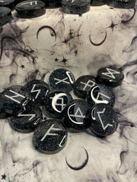 Image 5 of Runes - Round