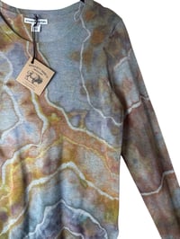 Image 3 of ♻️ UPCYCLED XS Crew Sweater in Muted Geode Ice Dye