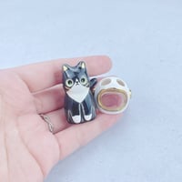 Image 3 of Tuxedo cat with astronaut helmet ceramic figurine (helmet cover version)