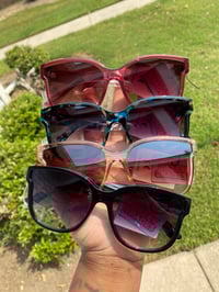 Image 2 of Carla Frames 