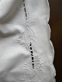 Image 4 of Totebag linge ancien Céline 