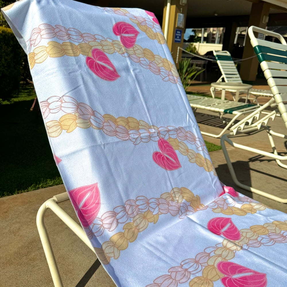 Image of Hunnygirl Pikake Bath & Beach Towel