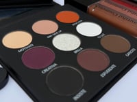 Image 2 of CEO (Eyeshadow Palette)