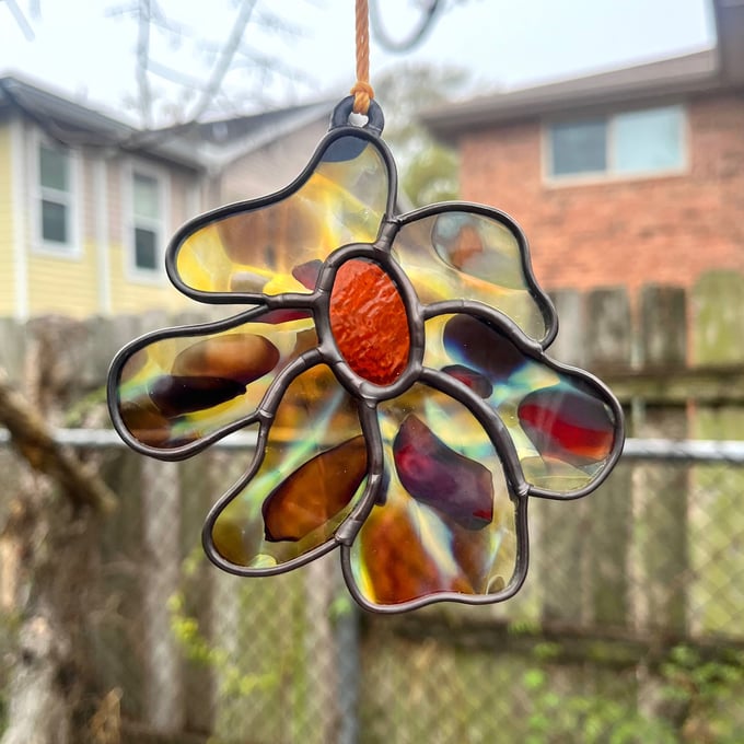 Image of Loose Flower #1