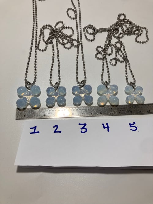 Image of opaline clovers