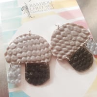 Image 2 of Farida Earring Ware