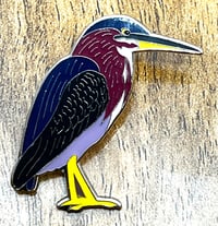 Image 2 of Green Heron - No.150 - UK Birding Pins 