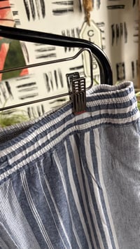 Image 2 of Linen 2 piece set