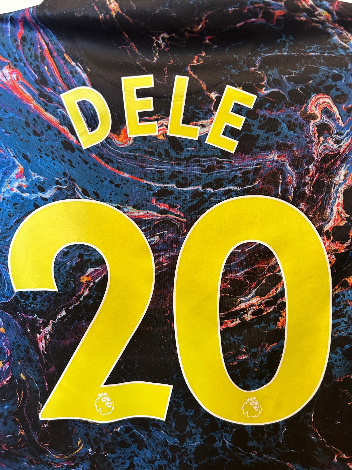 Image of Tottenham “DELE 20” 2021 Away, “LENNON 7” 2011 Away (L)