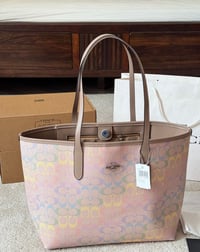 Coach tote 