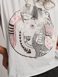 Image 3 of CAMISETA TE MERECES SER FELIZ