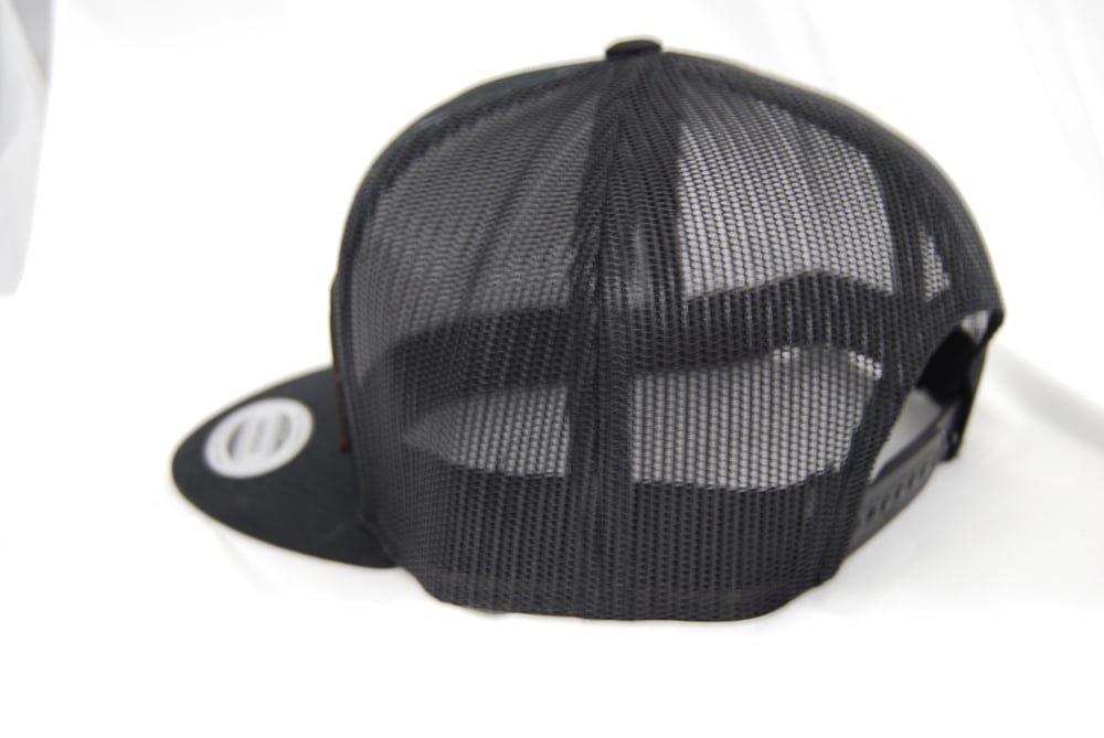 VTV x CI pma mesh back trucker