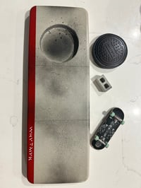 Image 5 of Xxl sidewalk with concrete sewer kicker 